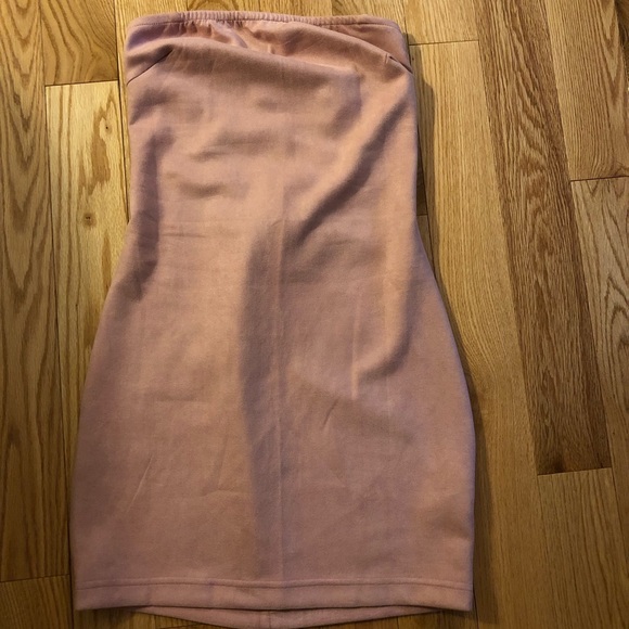 Strapless pink suede dress - Picture 4 of 7